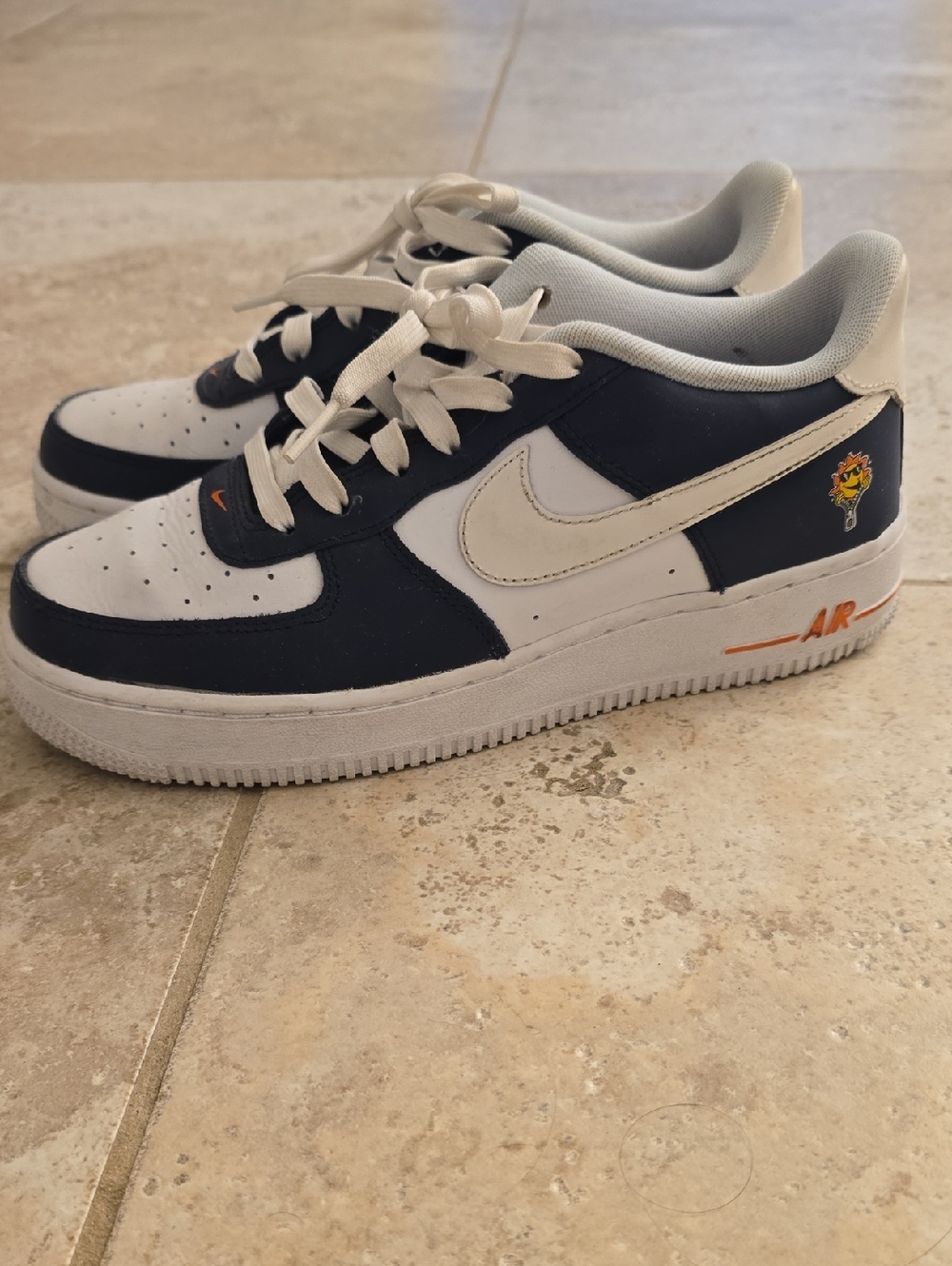 Big Kids Size 6 Nike Air Force  Low LV8 BG